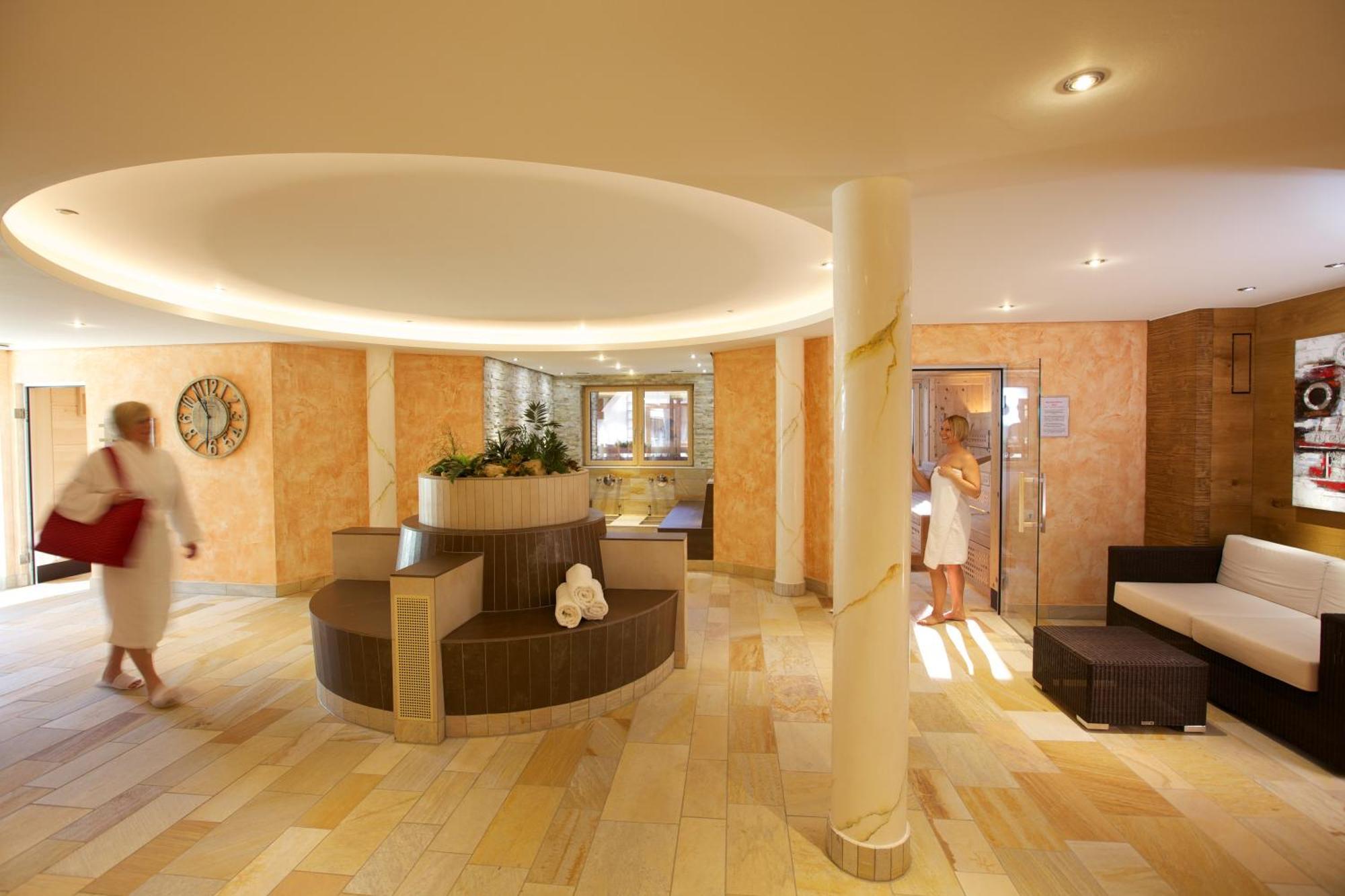 Naturparkhotel Adler Wolfach Exterior photo