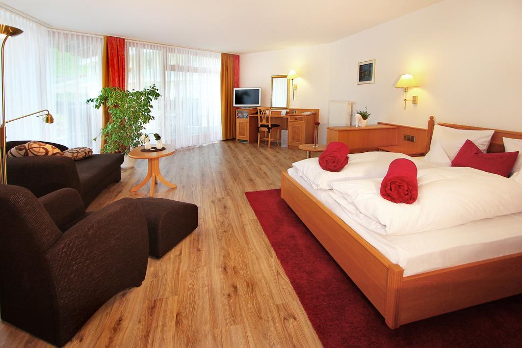 Naturparkhotel Adler Wolfach Exterior photo